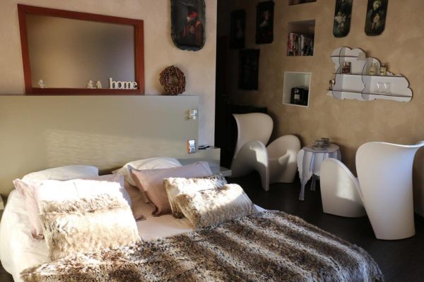 Literie dans la Chambre Ozone dans le Chalet de luxe du Jura Maison atHOme