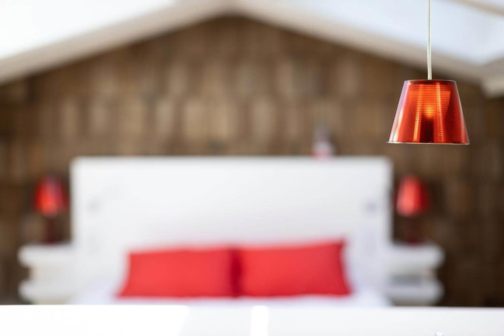 Lampe suspension du Gîte insolite dans le Jura Vanadium d'atHOme