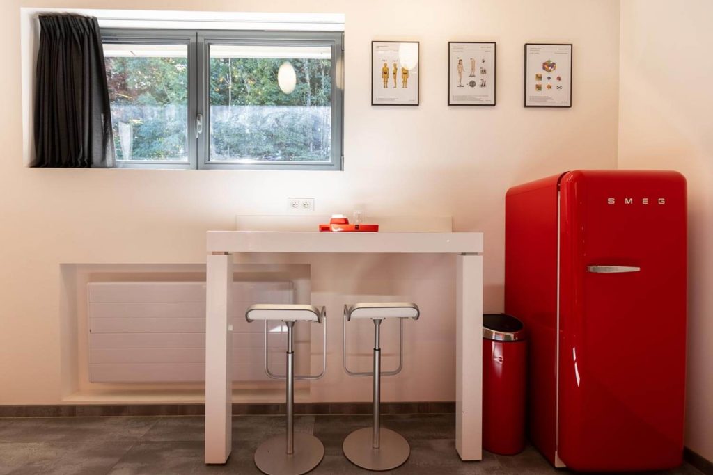 Rez de chaussée du Gîte insolite dans le Jura Vanadium d'atHOme
