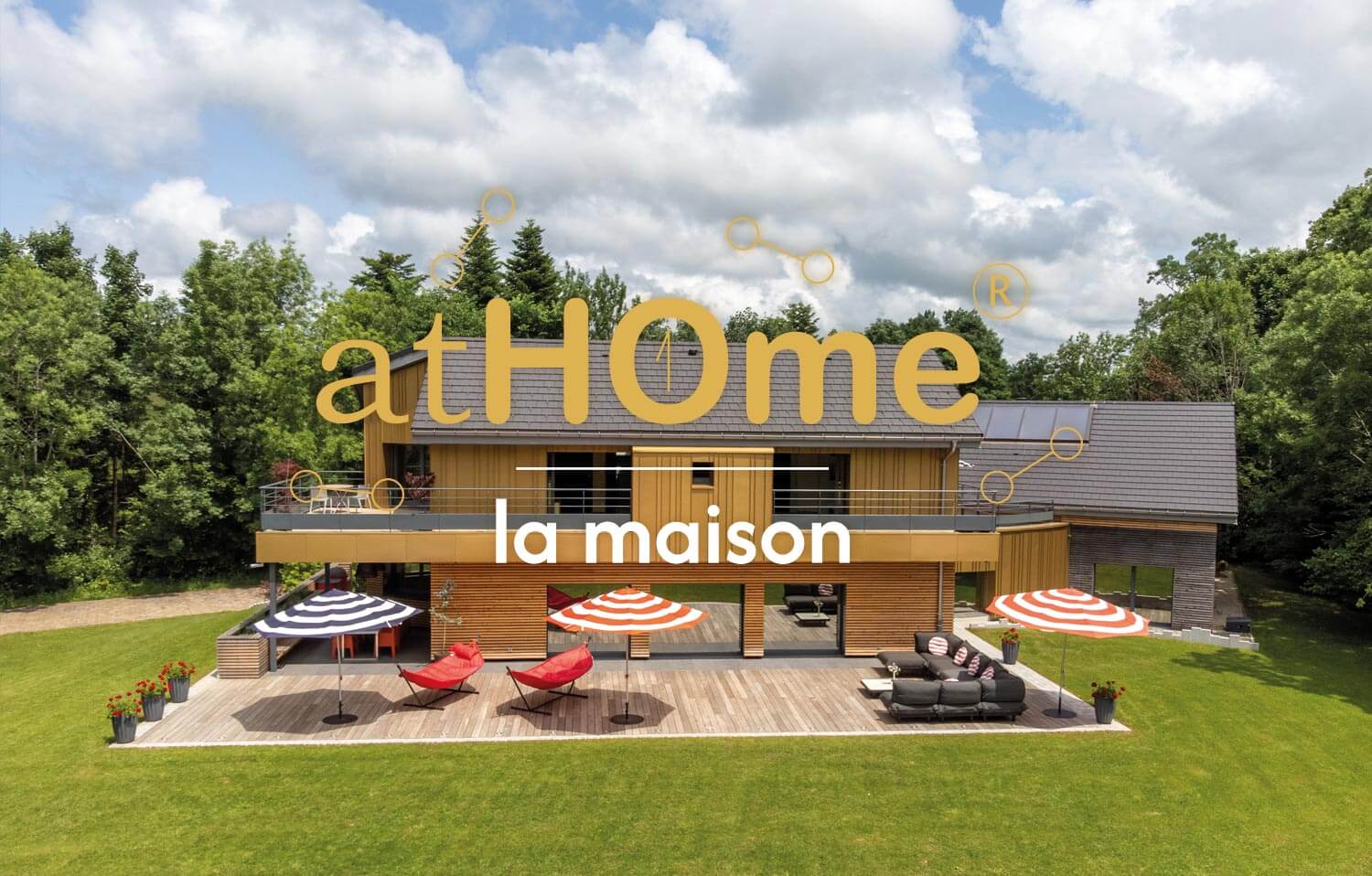 Gîte de luxe dans le Jura Maison atHOme en été